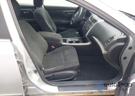 2015 Nissan Altima 2.5 S z USA, uszkodzony, nr VIN 1N4AL3AP6FN351134